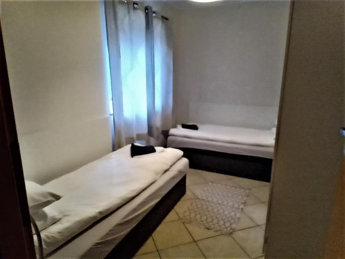 Niedzwiady Male 14 B Villa Ślesin Esterno foto